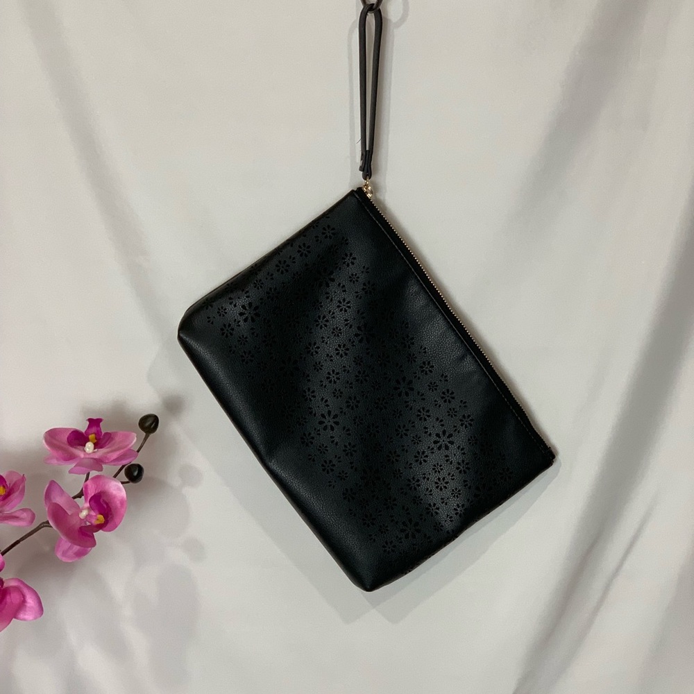 Black Wristlet